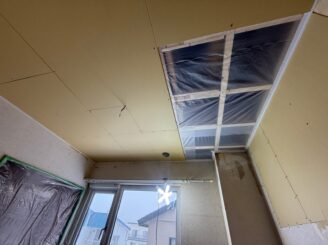 内装工事中の様子