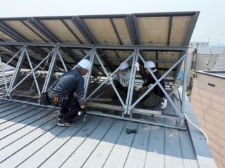 太陽光パネル撤去の様子