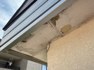 工事前の軒天の様子