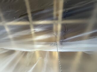 天井工事の様子