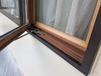 塗装後の窓枠の様子