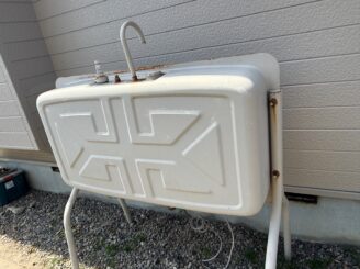 塗装前の灯油タンクの様子