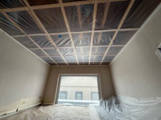 内装工事中の様子