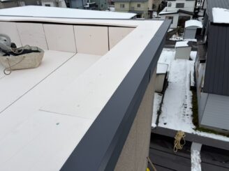 シート防水工事中の様子