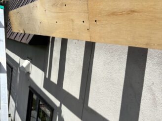 下地補修の様子