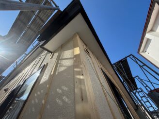 外壁リフォームの様子