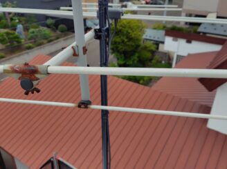 アンテナポール塗装の様子