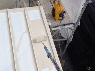 ガレージ塗装の様子