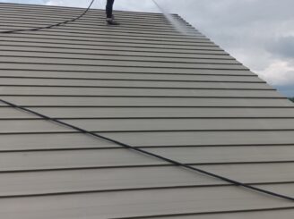 高圧洗浄の様子