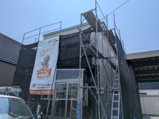 足場組立の様子